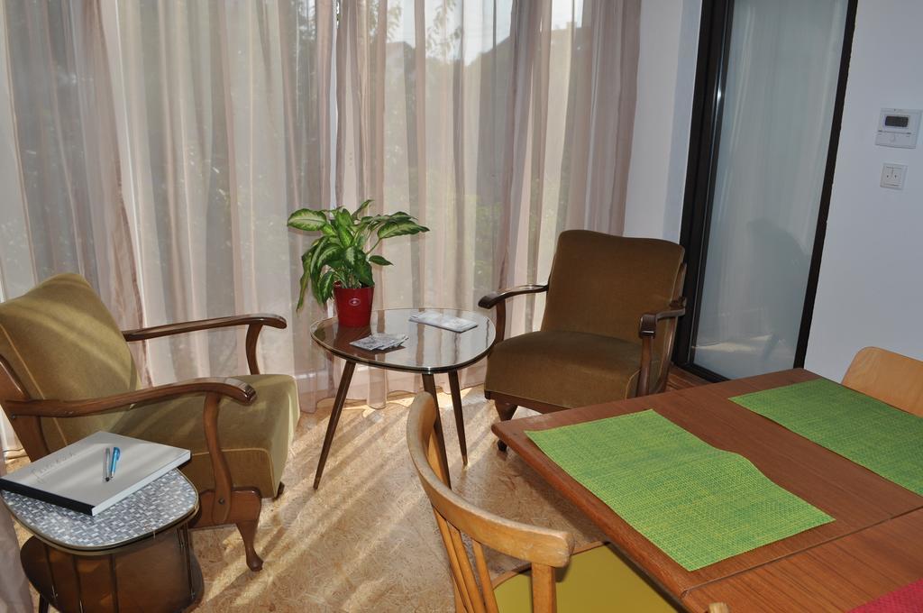 Punkrock Harbour Pension Baehr Karlsruhe Exterior foto